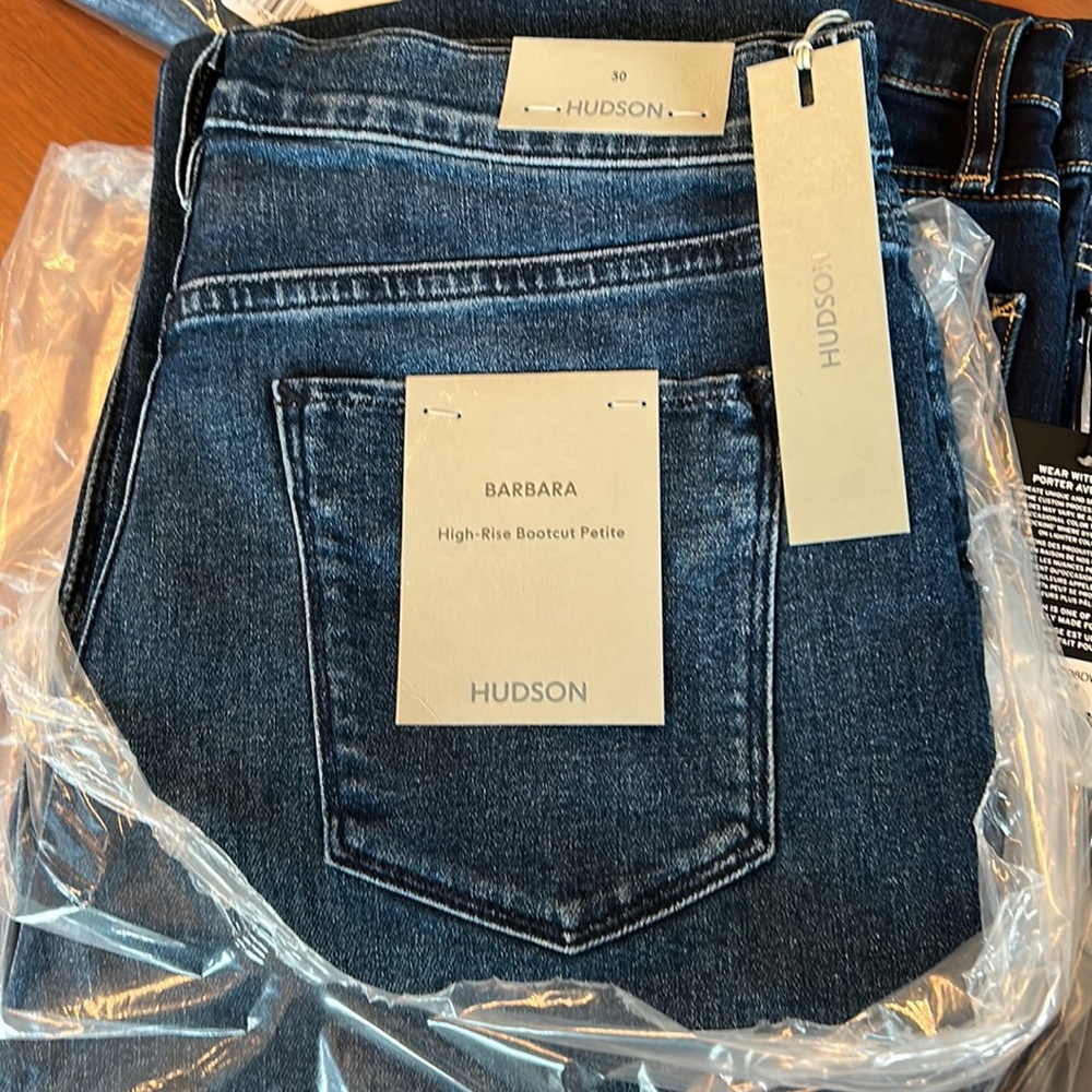 Hudson High Rise Barbara Bootcut Petite in Color Loyalty Size 30